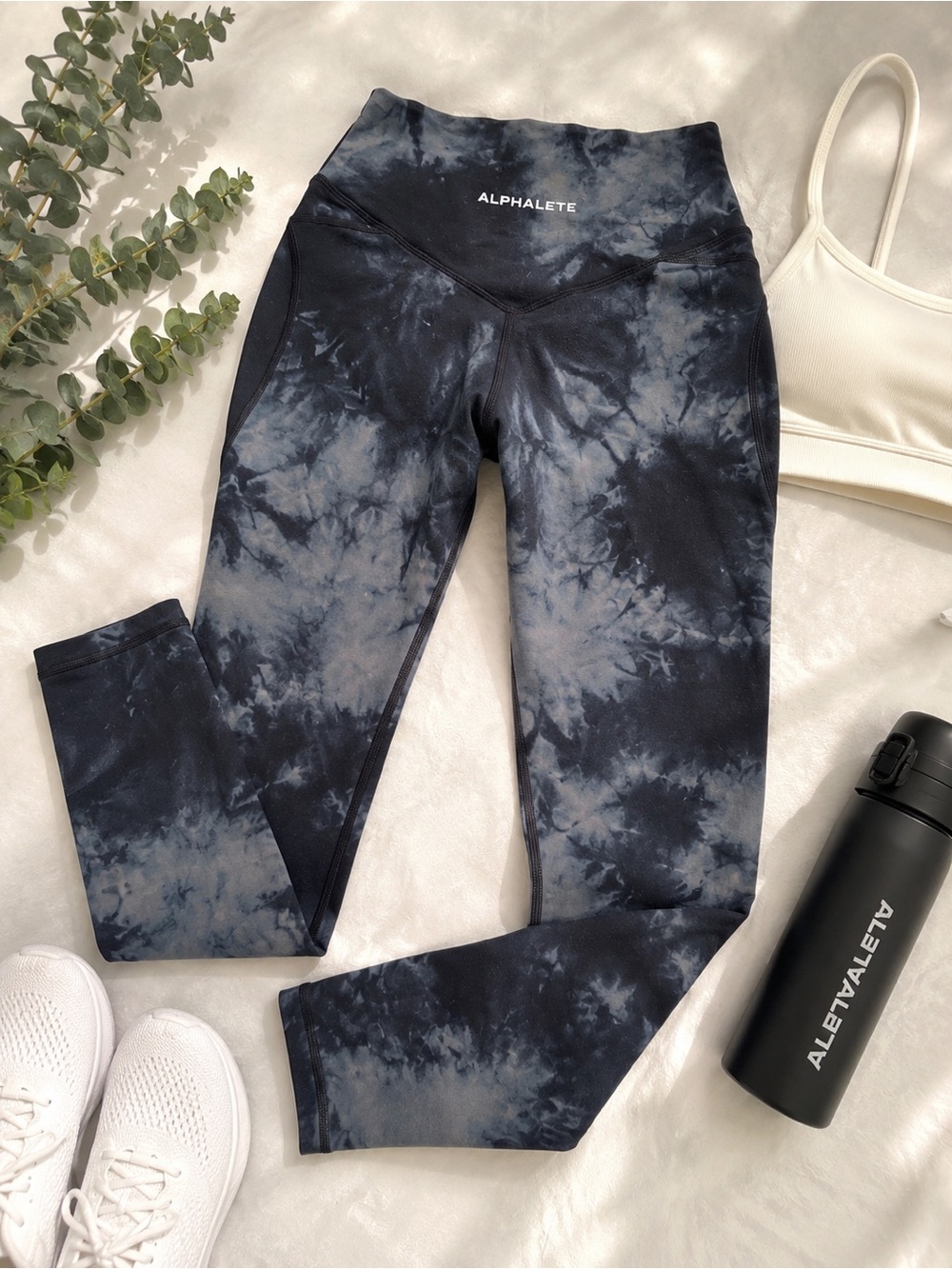 Alphalete Black & Gray Marble Tie-Dye Leggings